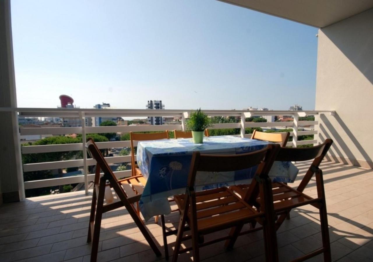 Residenza Olimpo Appartement Lignano Sabbiadoro Buitenkant foto